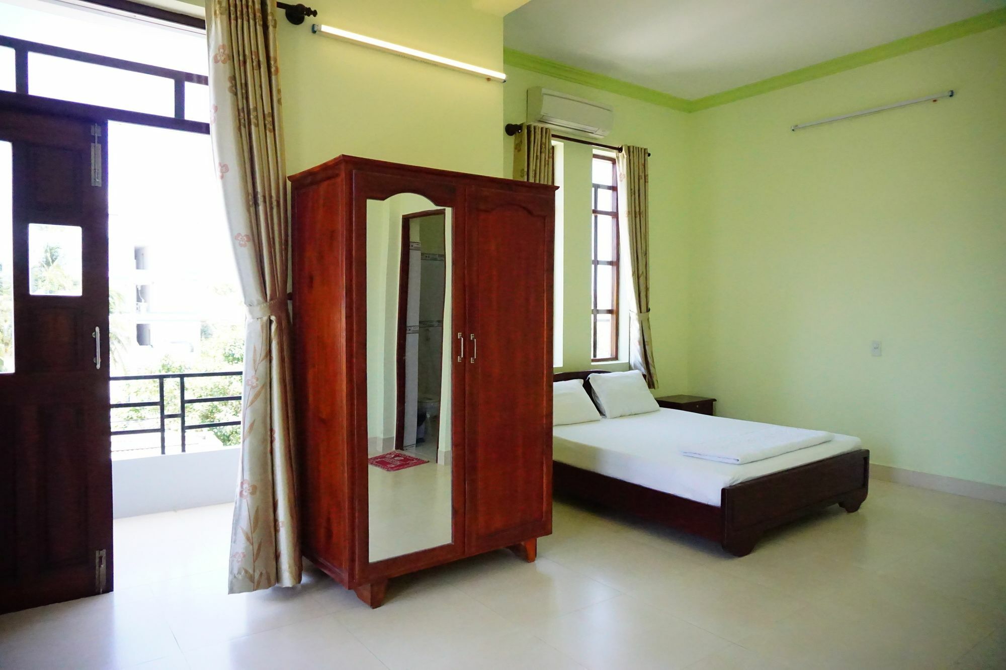 Cat Tien Guesthouse Муи Не Екстериор снимка